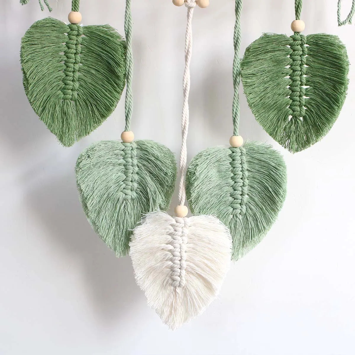 Suporte Decorativo de Parede com Folhas