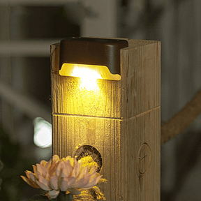 Luminária Solar Para Escada de Jardim